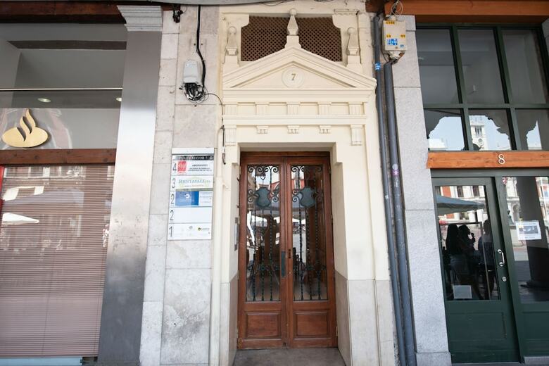 Apartamentos Espacios Blanco Plaza Mayor