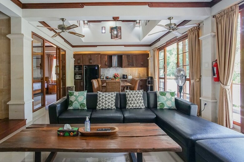 Hotel Lot 18 Villa