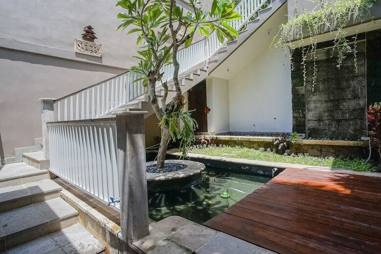 Hotel Lot 18 Villa