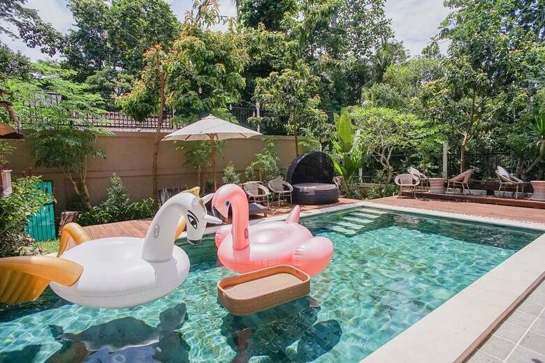 Hotel Lot 18 Villa