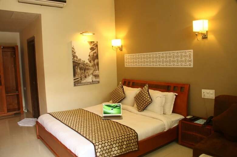 Vinnca Krishna Park Hotel