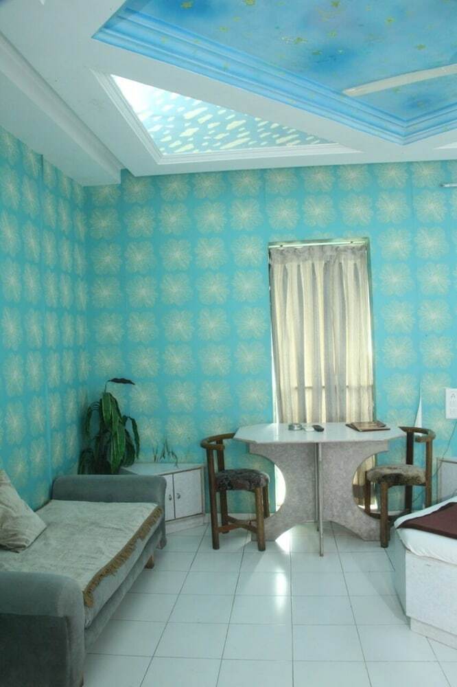 Vinnca Krishna Park Hotel