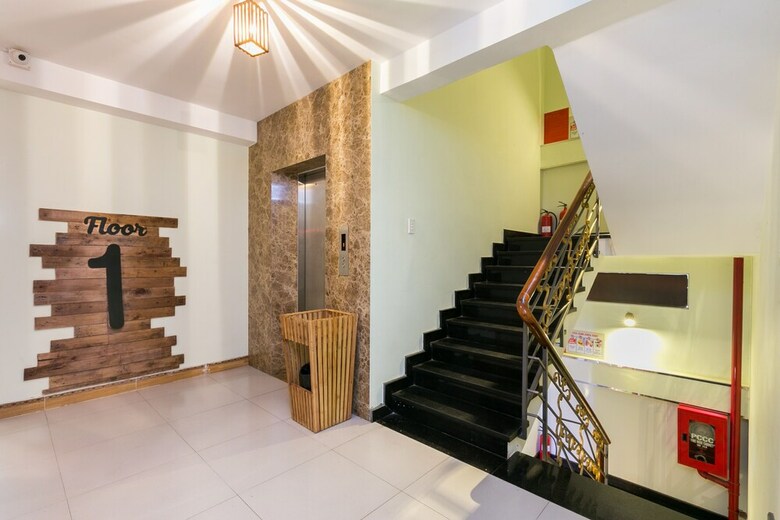 Oyo 937 K Hotel