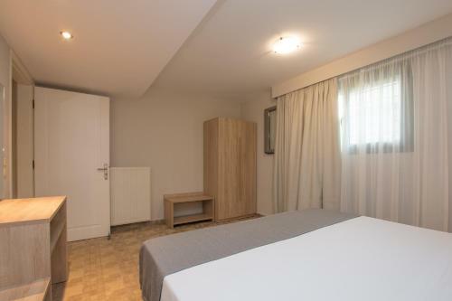Hotel Golden Coast Boutique - Luxury Living