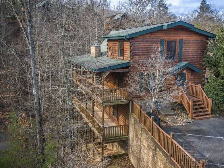 Cabana Truly Blessed, 3 Bedrooms, Hot Tub, Sleeps 10