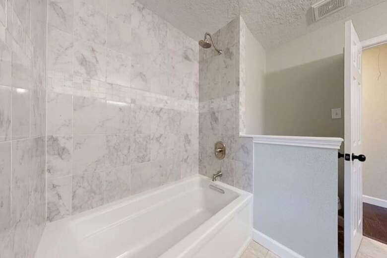 Beautiful Home In The Woodlands Best Location!