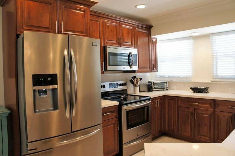 Beautiful Villa + Family Friendly + Access To Dock