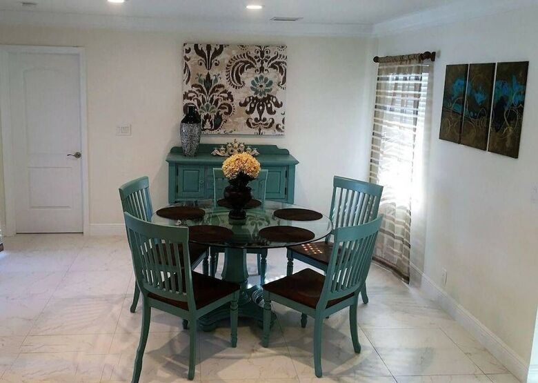 Beautiful Villa + Family Friendly + Access To Dock