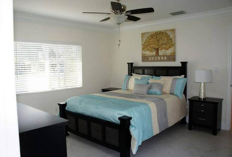 Beautiful Villa + Family Friendly + Access To Dock