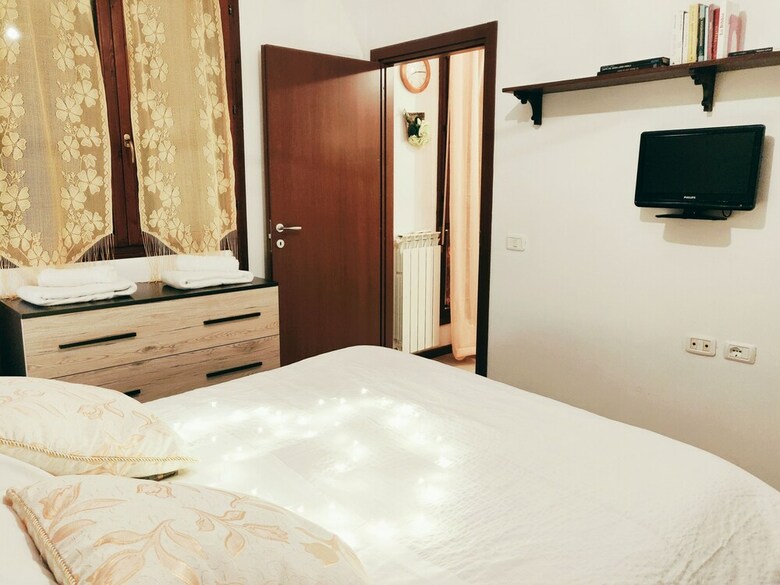 Apartamento Flat Accogliente Comodo Con Ascensore E Parcheggio
