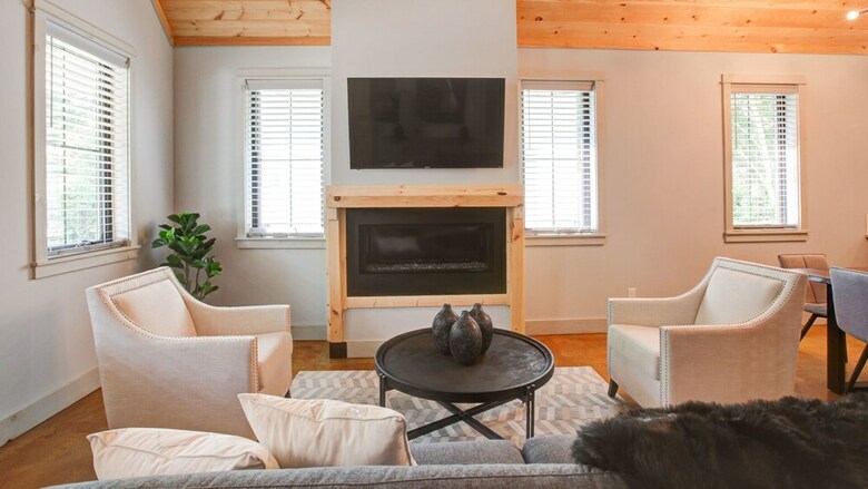 3 Bedroom, East 18th Street
