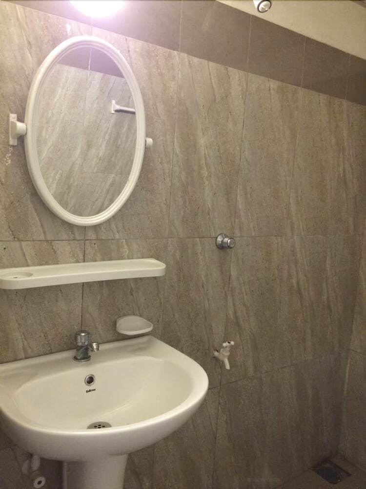 Hotel Rr House
