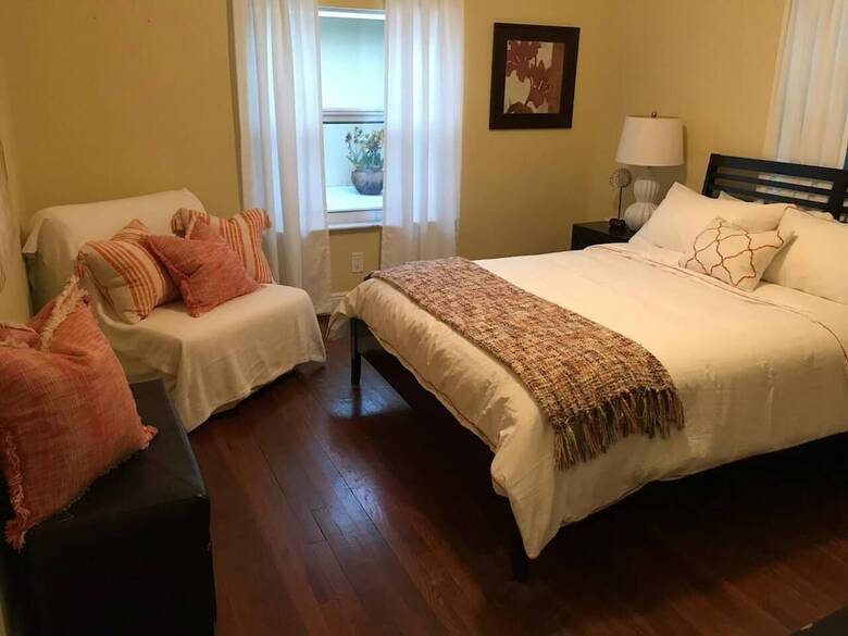 Beautiful Home Close To The Beach W/ Pool & Patio