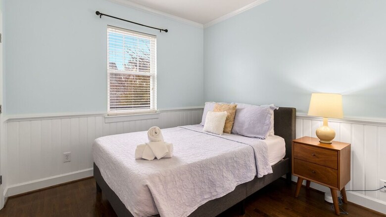 4 Bedroom, Parkside Terrace Lane
