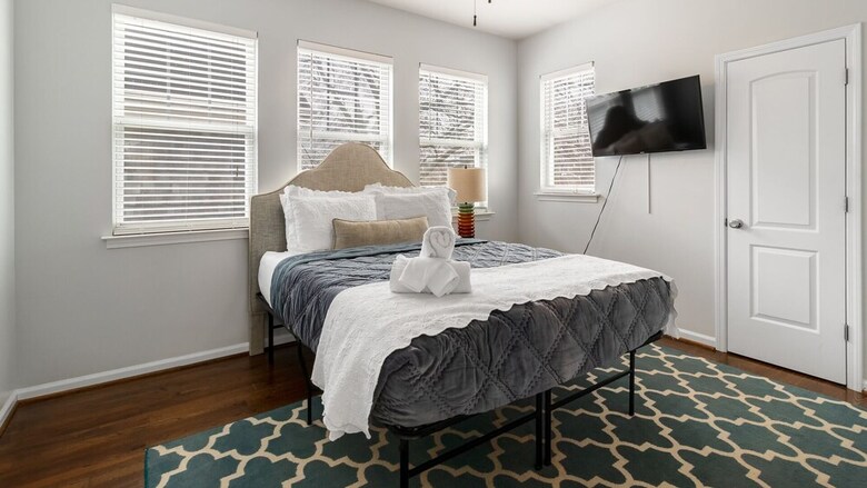 4 Bedroom, Parkside Terrace Lane
