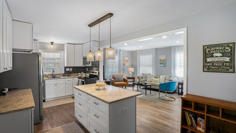 3 Bedroom, Tyvola Road