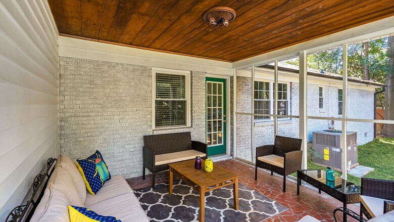 3 Bedroom, Tyvola Road