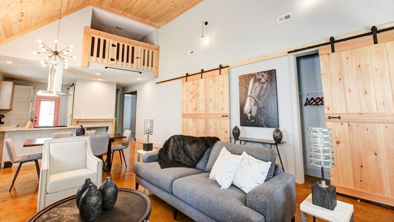 5 Bedroom, East 18th Street