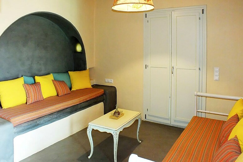 Pangaia Seaside Hotel