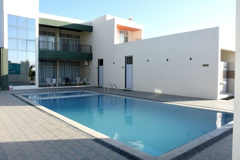 Hotel Gir Athiz Resort