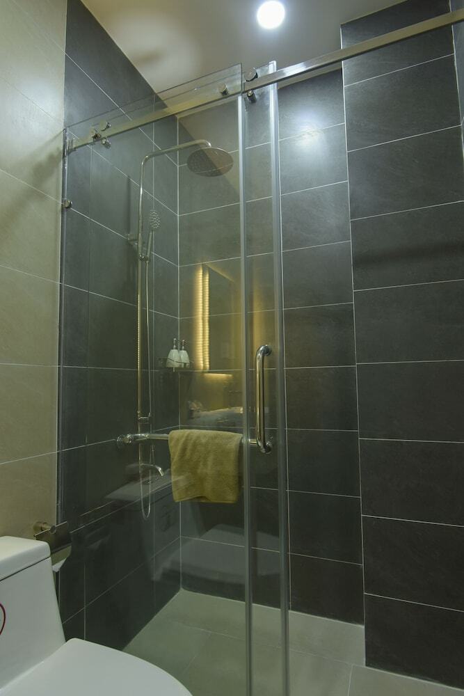 Hera Hotel