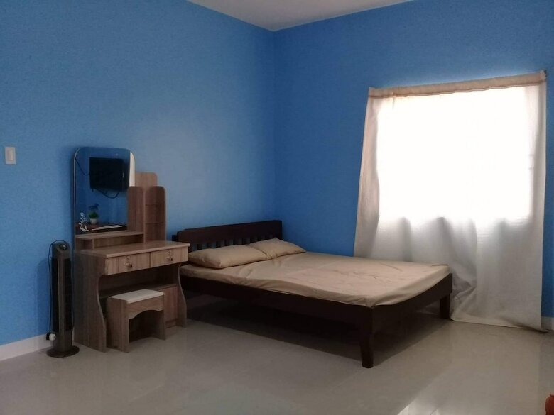 Hotel Rozay Travellers Inn