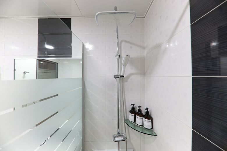 Brown Dot Hotel Cheonan