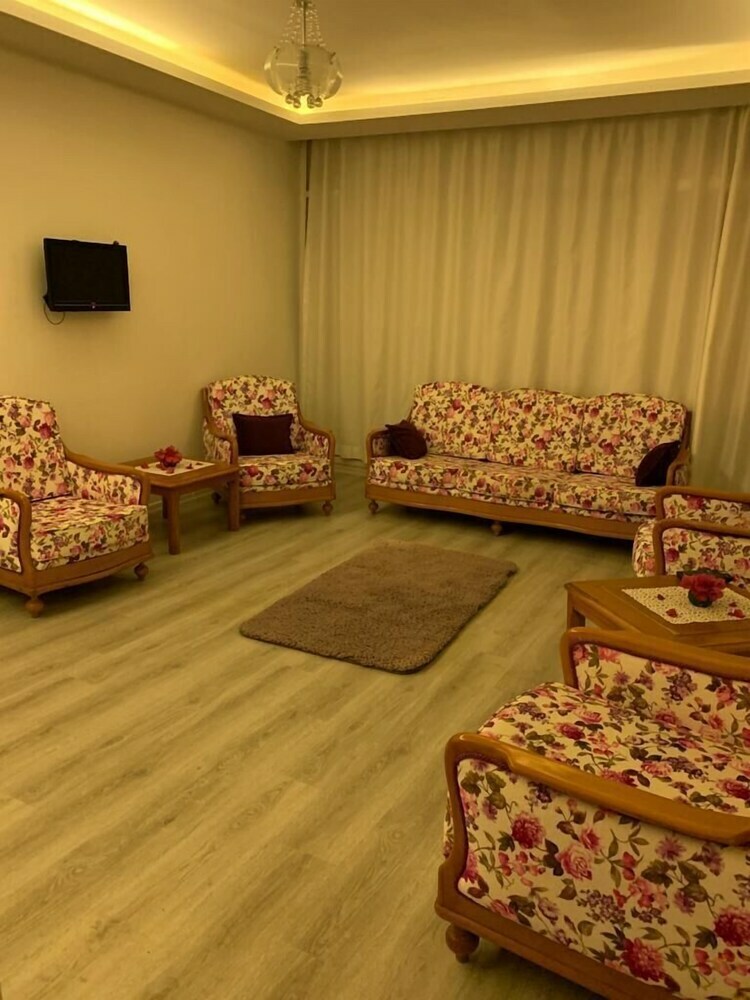 Nil Apart Hotel