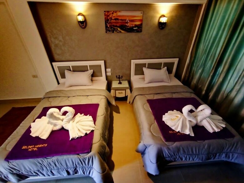 Hotel Golden Heights Resort