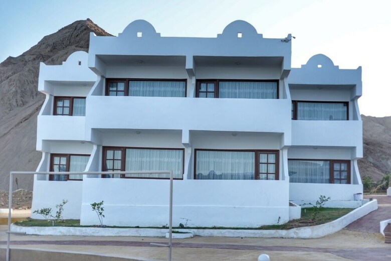 Hotel Golden Heights Resort