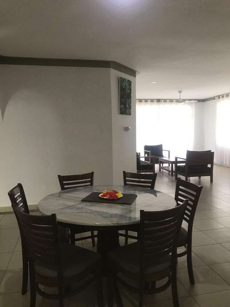 340 Mountain View Apartments