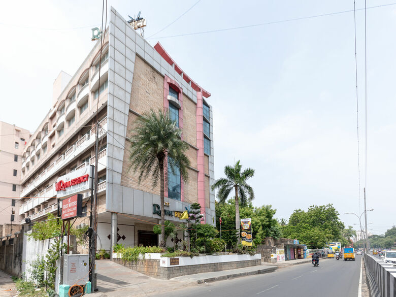Hotel Royal Regency Lifotel By Crossway