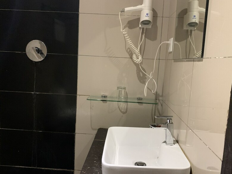 Hotel Oyo 89944 Stay Inn