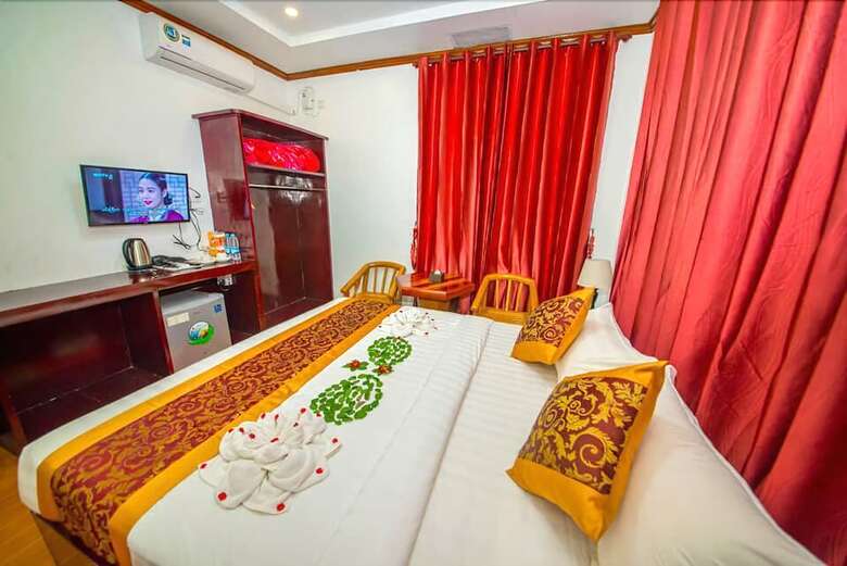 True Treasure Hotel