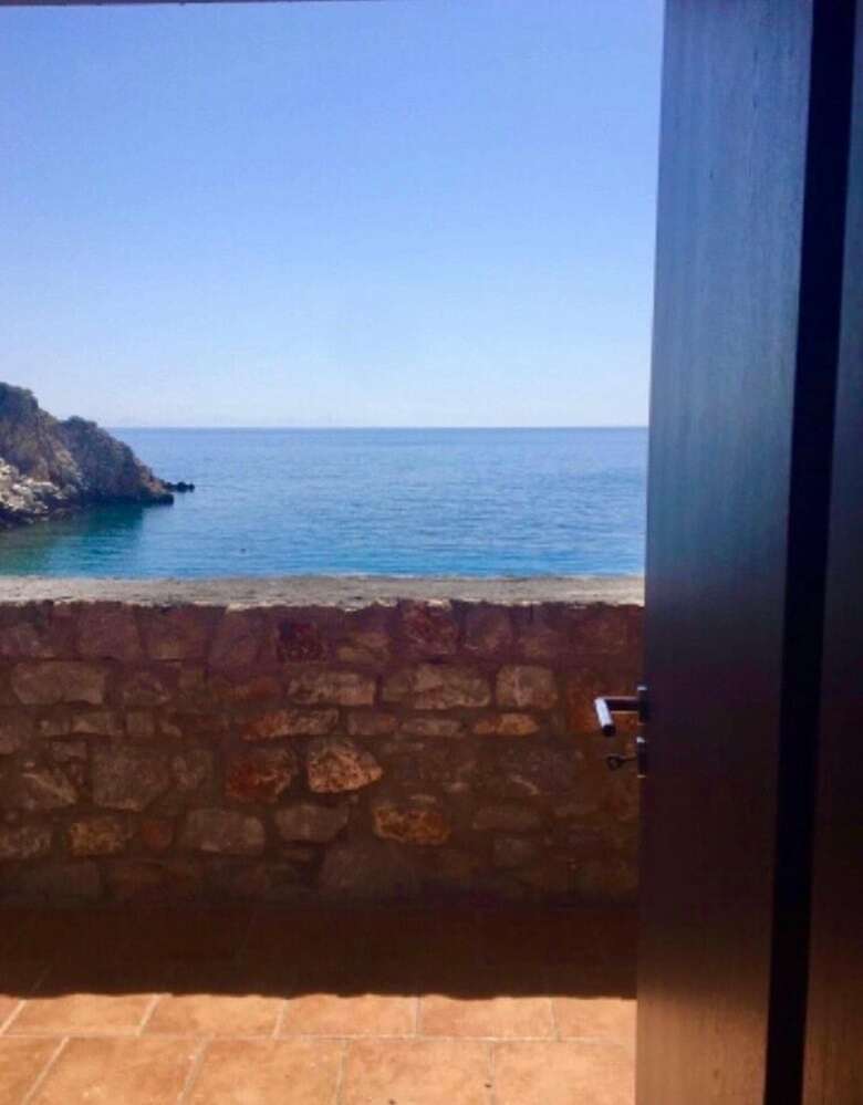 Hotel Lalloudes