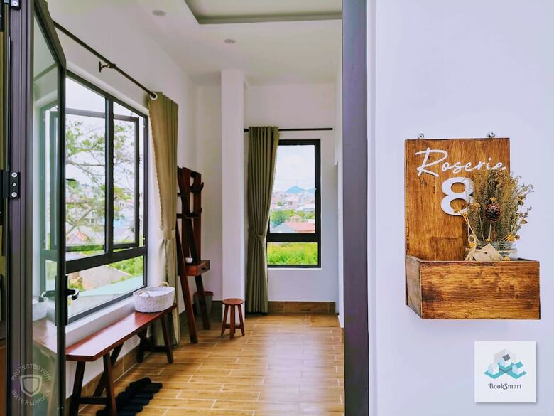 Hotel Roserie Home Cafe