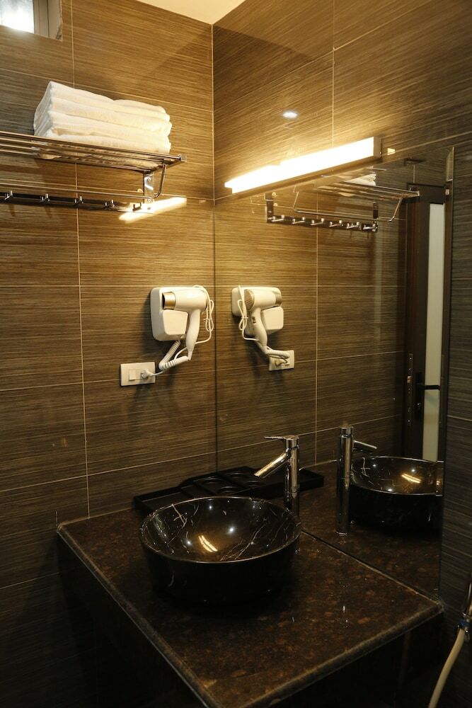 Bao Ngoc Diamond Hotel