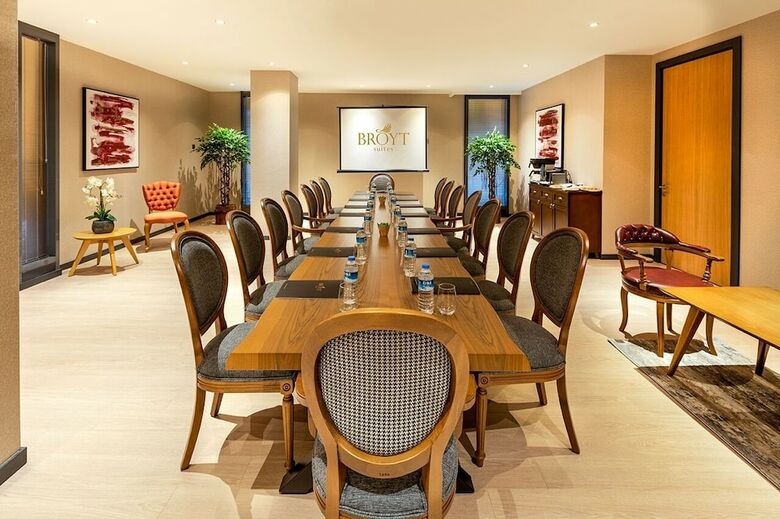 Hotel Broyt Suites