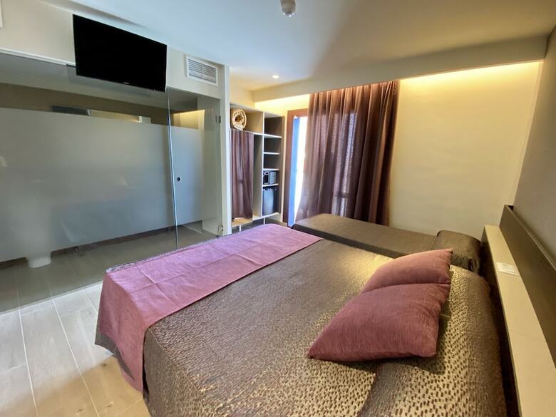 Hotel Papi Blau