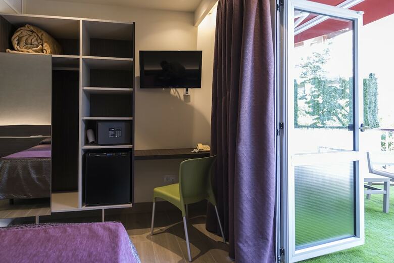 Hotel Papi Blau