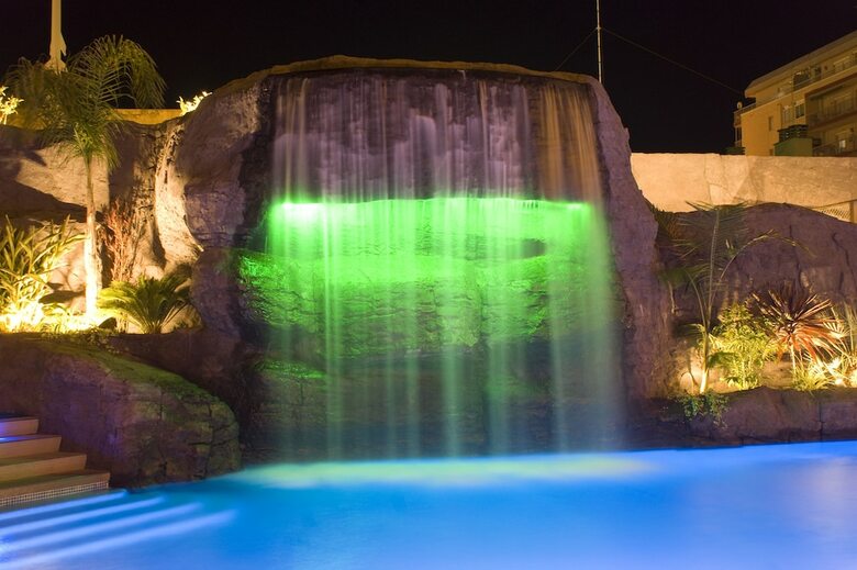 Hotel Papi Blau
