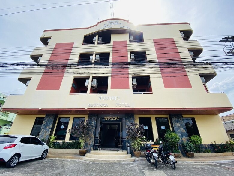 Oyo 747 Suwanna Hotel