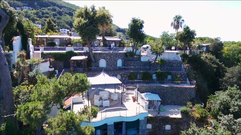 Bed & Breakfast L'incanto Restaurant & Suites