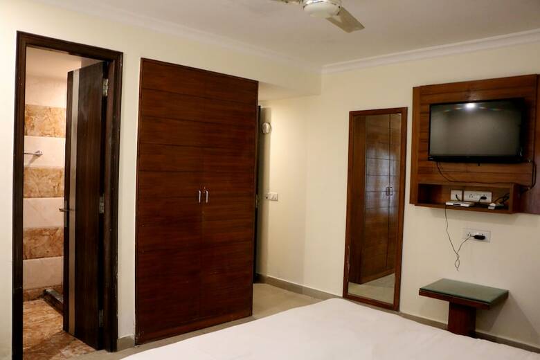 Hotel Golden Inn