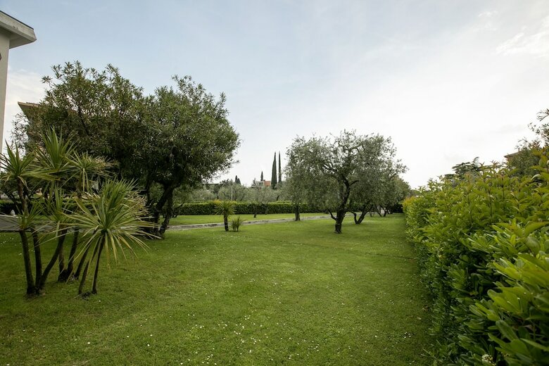 Apartamento Maderno Front Lake Escape