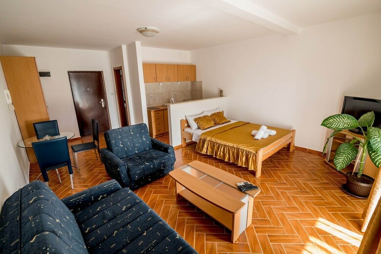 Bianca Apartments