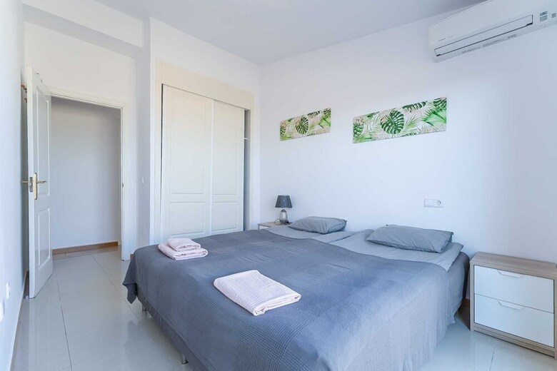 Apartamentos Sur Suites �tico Soler