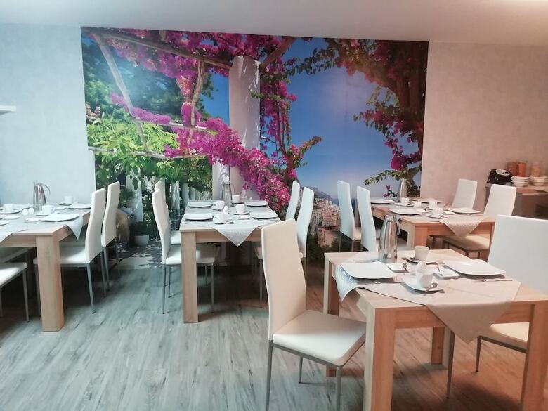 Hotel G�stehaus - Caf� Frank