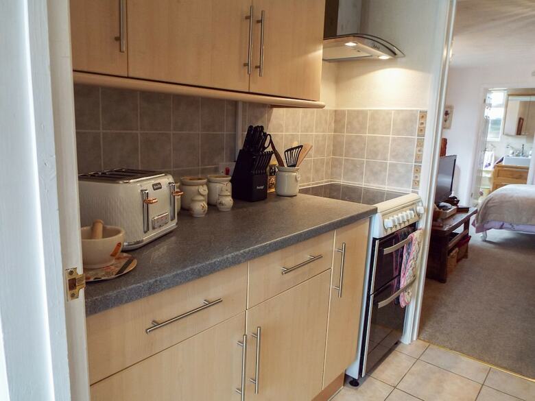 Lovely 1-bed Studio Cottage With Sauna