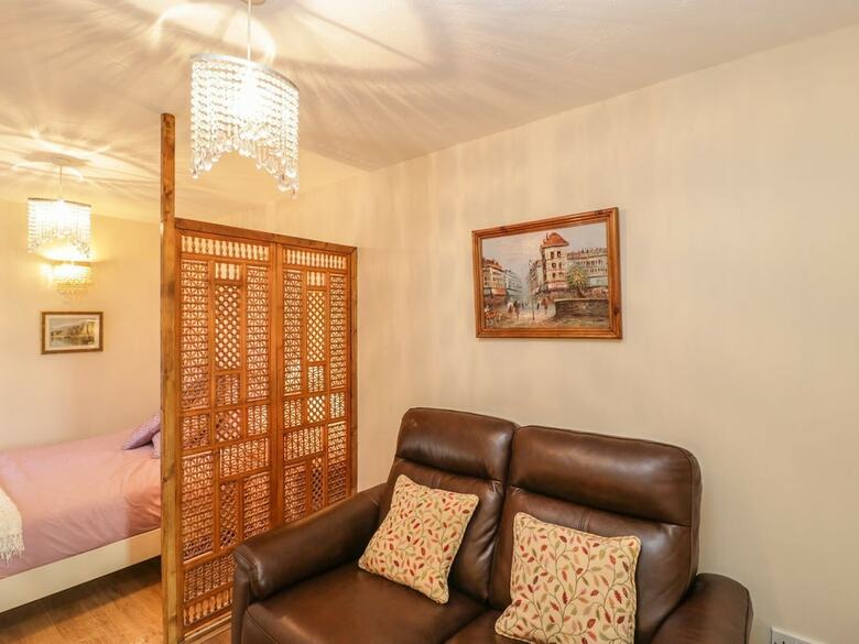 Lovely 1-bed Studio Cottage With Sauna